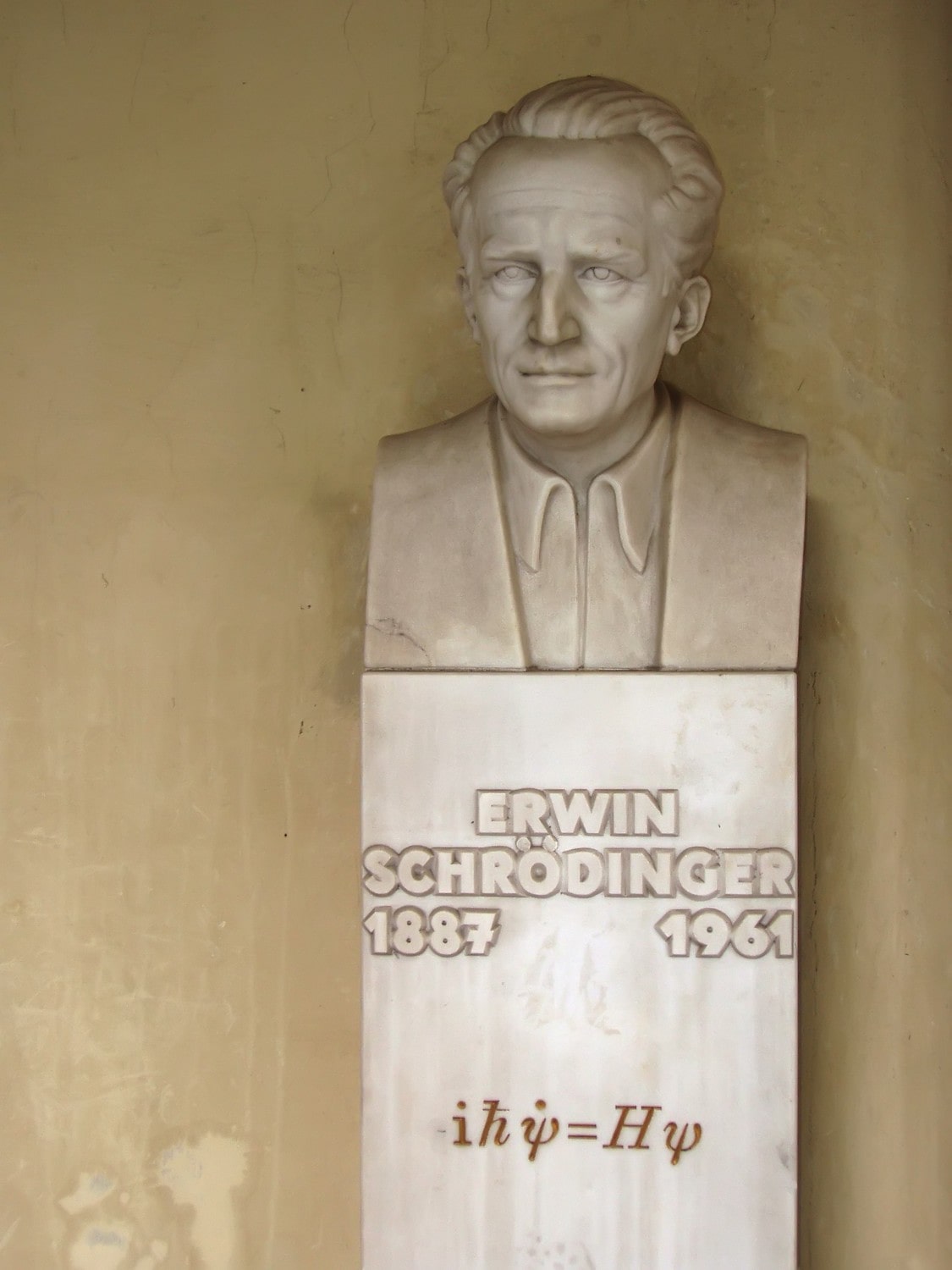 Büste von Erwin Schrödinger an der Universität Wien