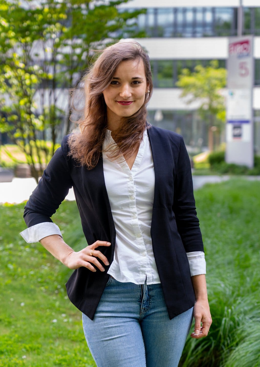 Porträtfoto Lara Baumgartner